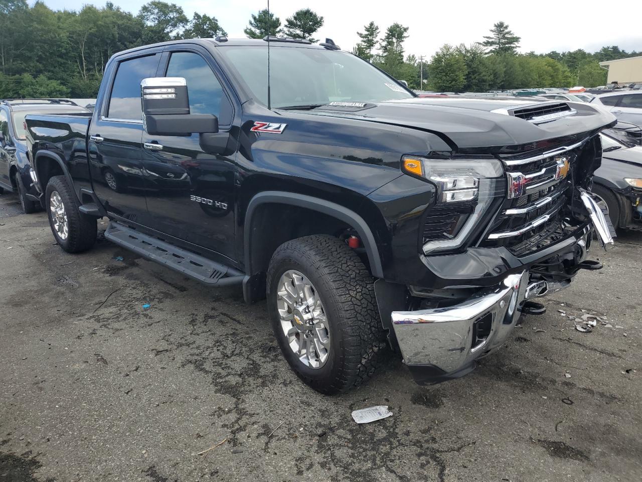 2024 Chevrolet Silverado K3500 Ltz - Image 4