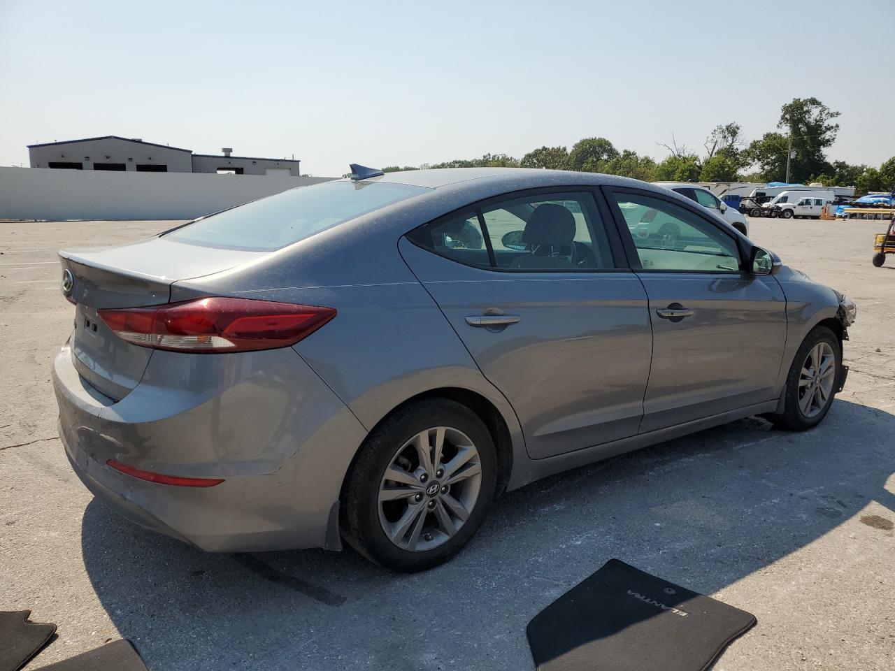 2018 Hyundai Elantra Sel - Фото 3
