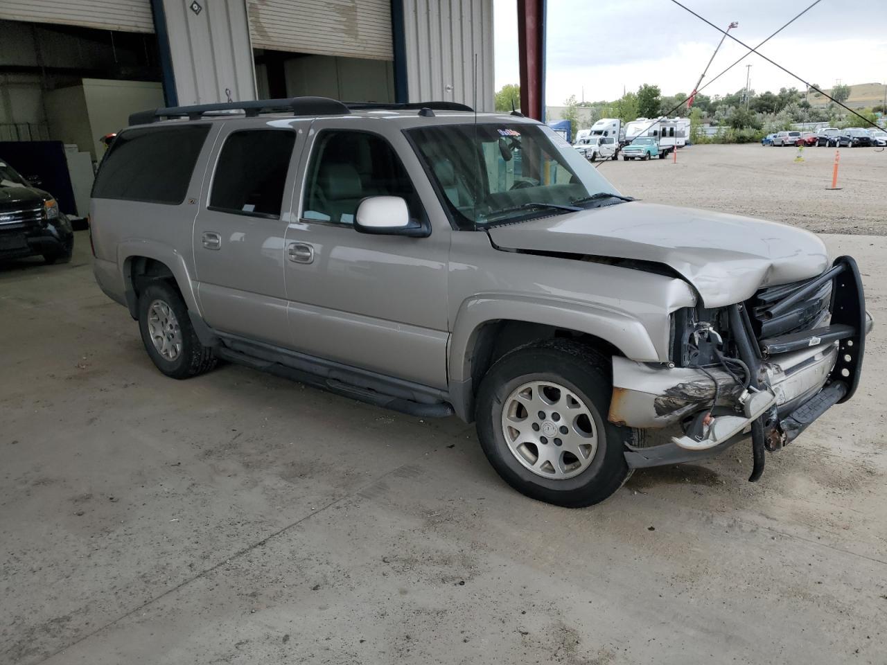 2004 Chevrolet Suburban K1500 - Image 4