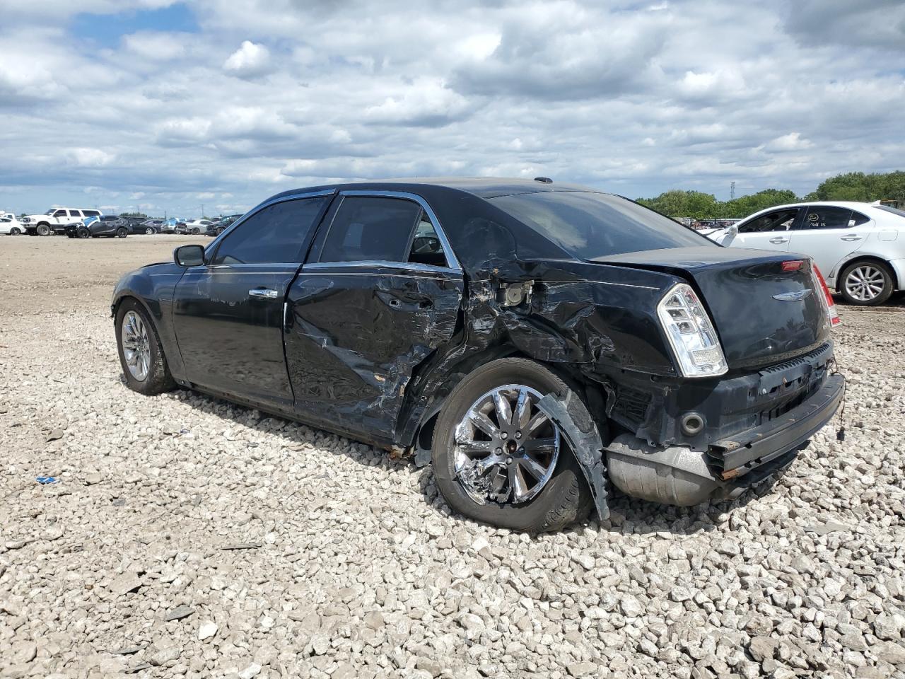 2012 Chrysler 300 Limited - Фото 2