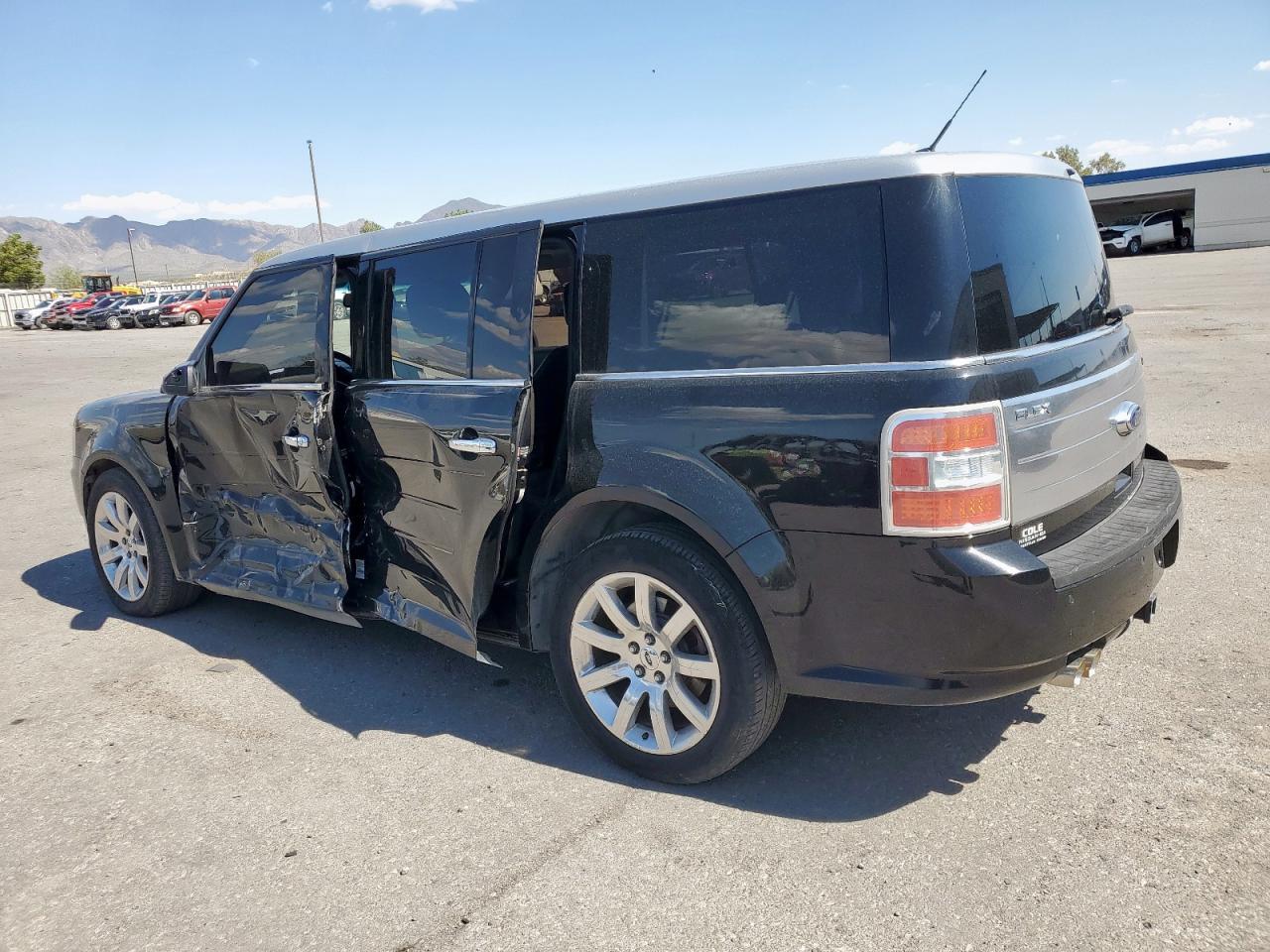 2009 Ford Flex Limited - Image 2