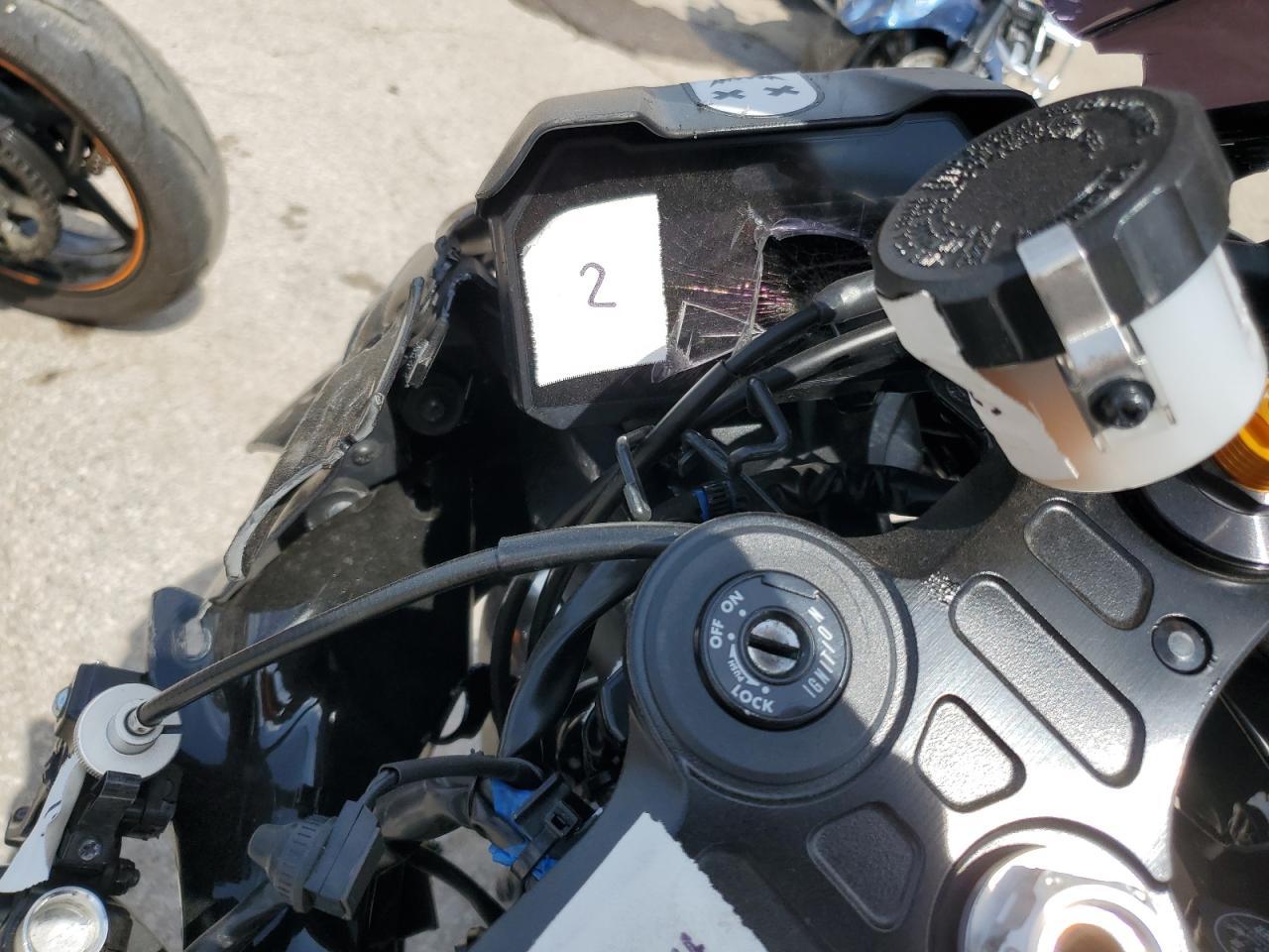 2024 Yamaha Yzfr7 - Фото 7