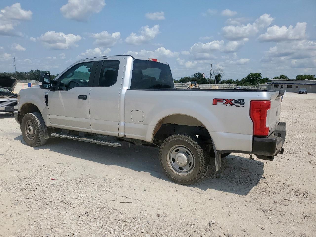 2019 Ford F250 Super Duty - Image 2