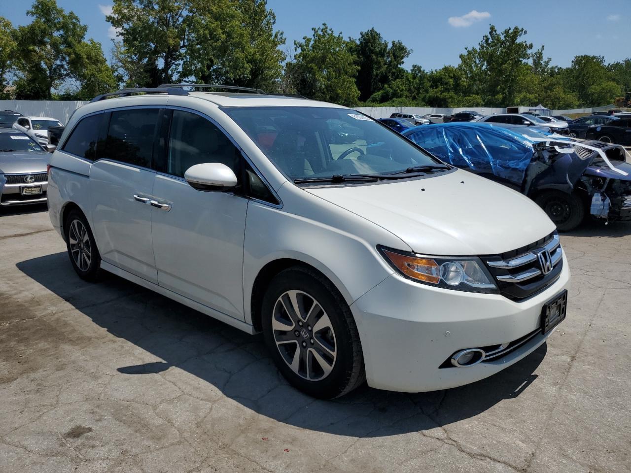 2016 Honda Odyssey Touring - Фото 4