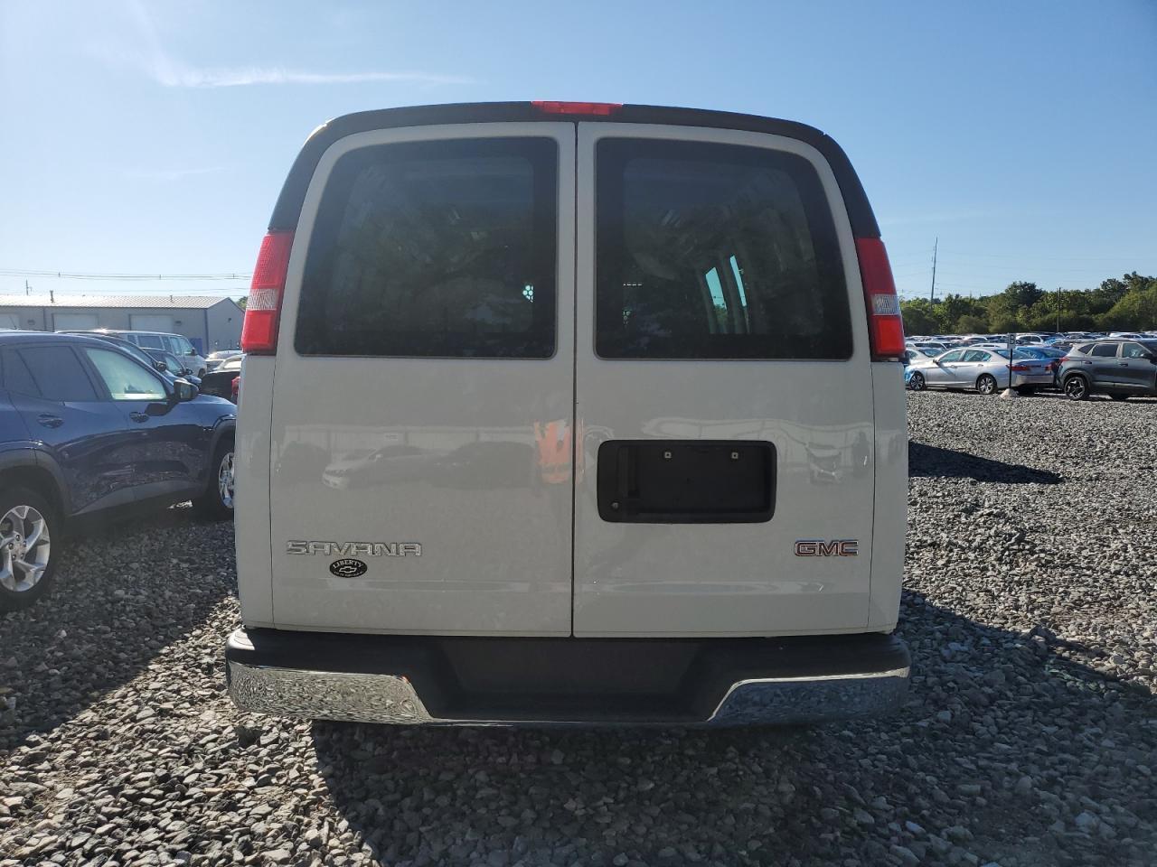 2023 GMC Savana G2500 - Фото 6