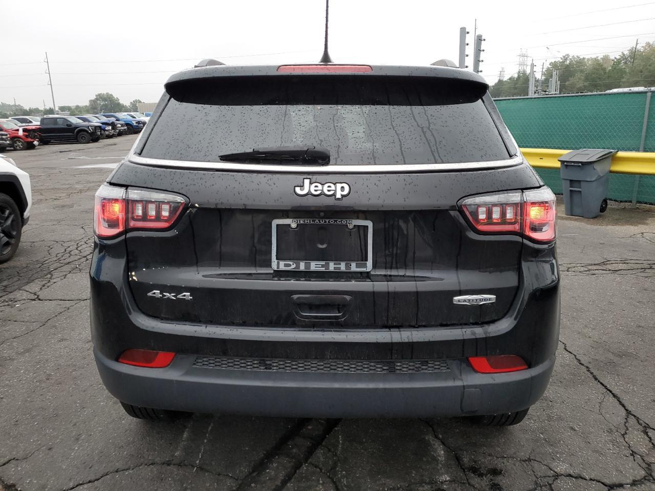 2020 Jeep Compass Latitude - Image 6