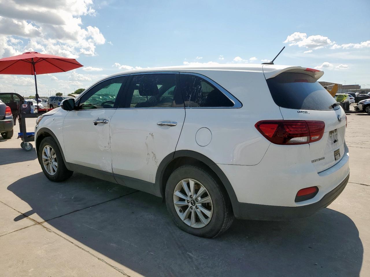 2020 Kia Sorento S - Image 2