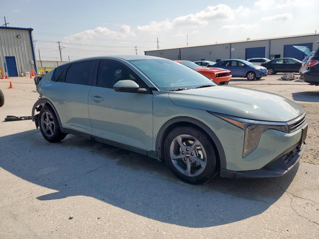 2025 Kia K4 Lx - Image 4