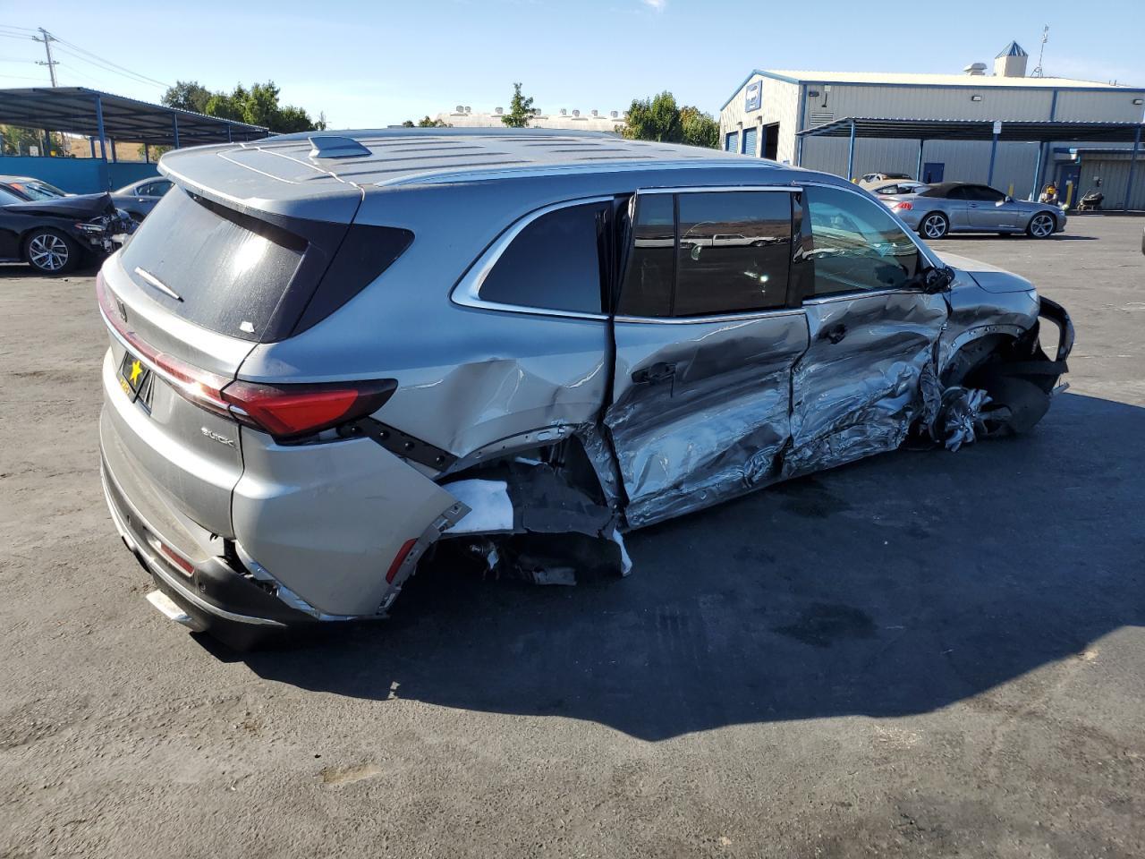 2025 Buick Enclave Preferred - Фото 3