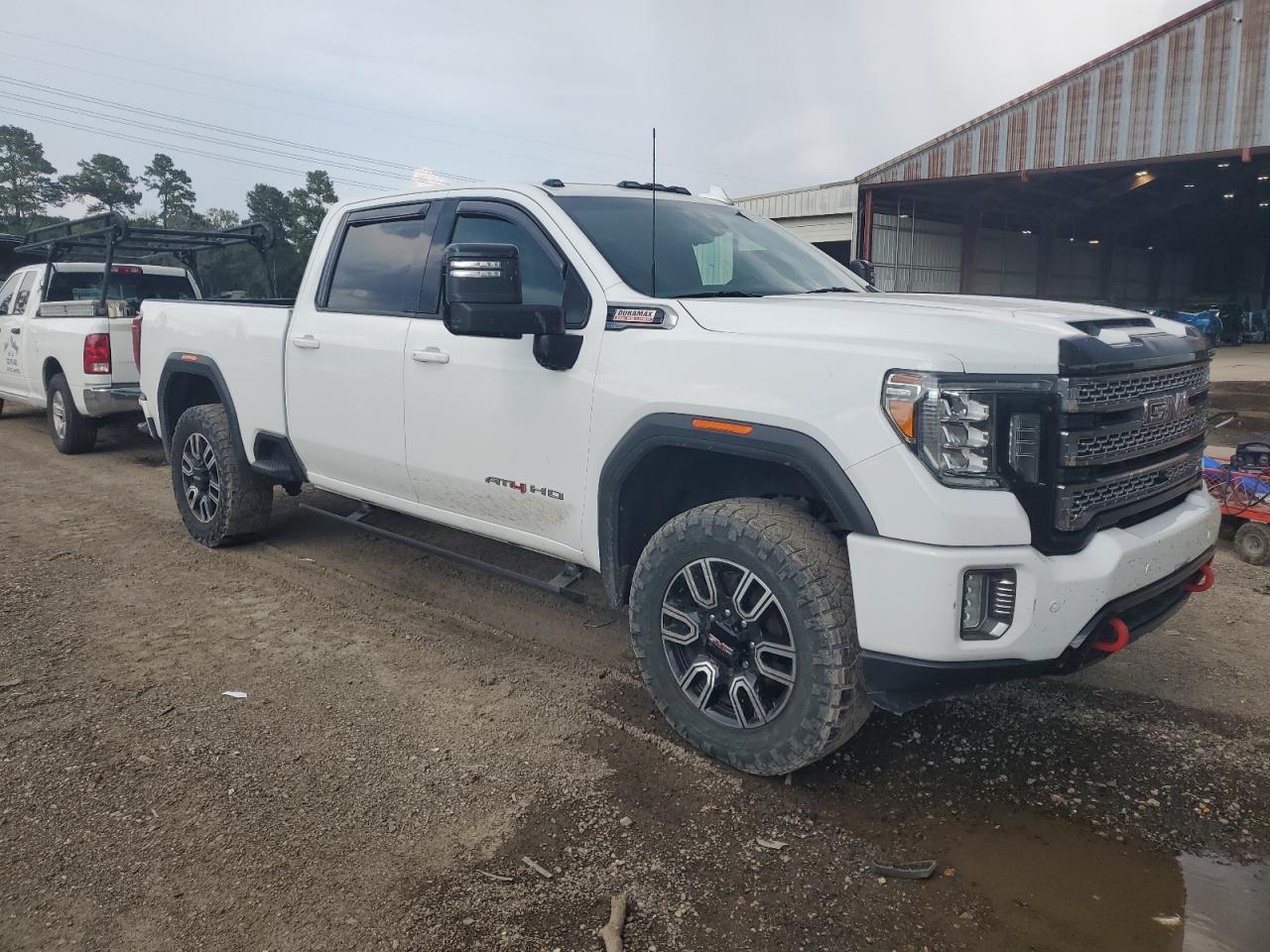 2021 GMC Sierra K2500 At4 - Image 4