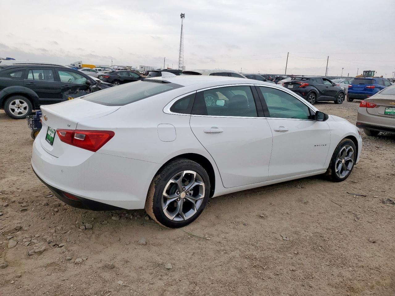 2024 Chevrolet Malibu Lt - Фото 3