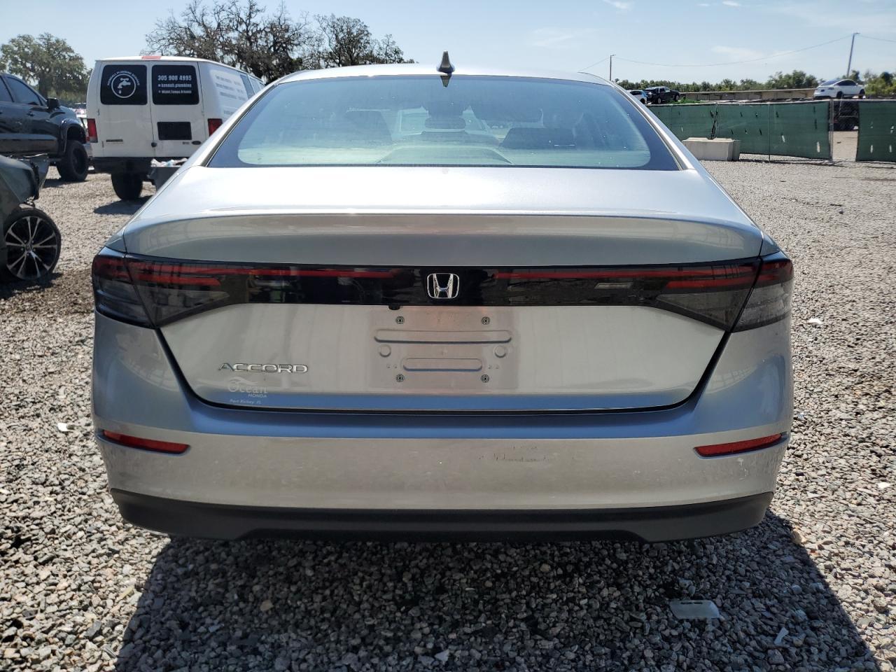 2025 Honda Accord Lx - Image 6