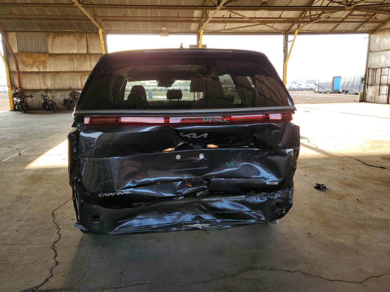 2025 Kia Carnival Lxs - Фото 6