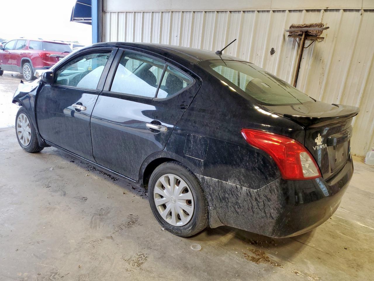 2013 Nissan Versa S - Image 2