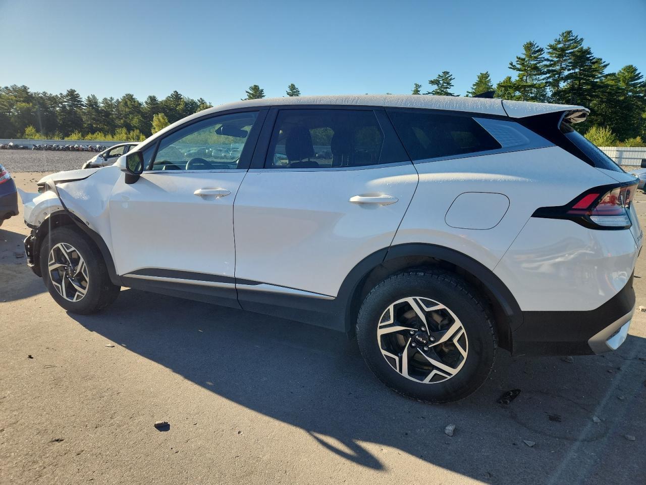 2023 Kia Sportage Lx - Image 2