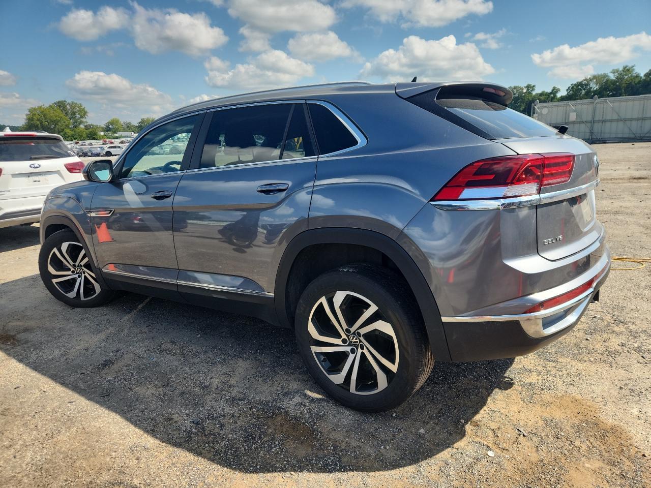 2023 Volkswagen Atlas Cross Sport Sel - Image 2