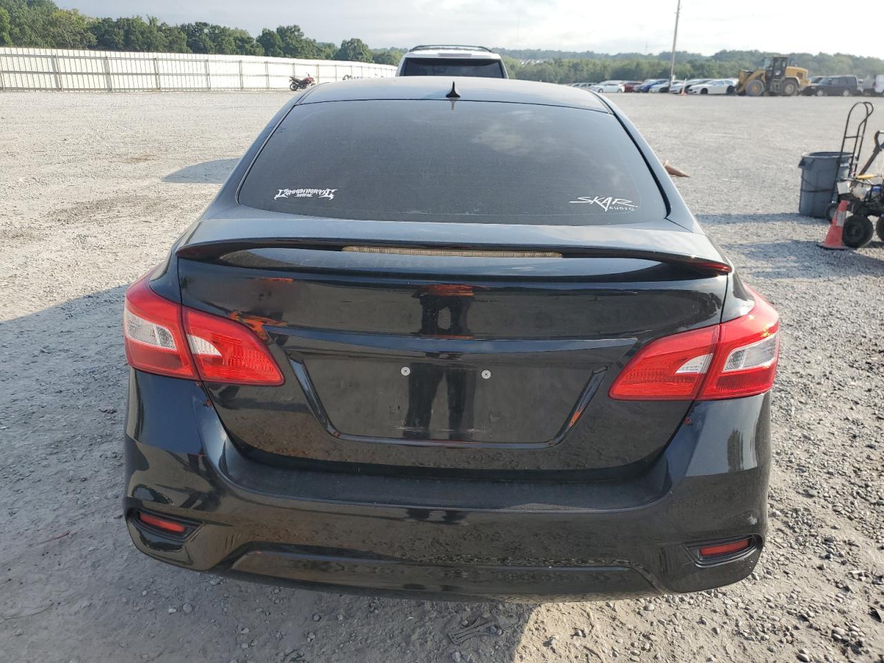 2019 Nissan Sentra S - Фото 6