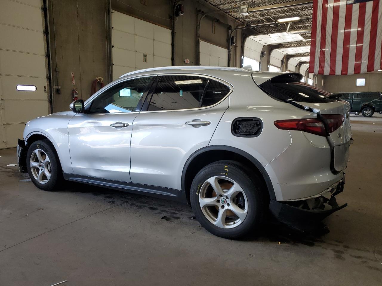 2018 Alfa Romeo Stelvio - Image 2