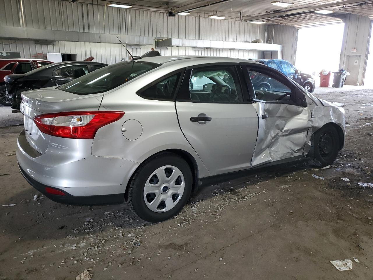 2014 Ford Focus S - Фото 3