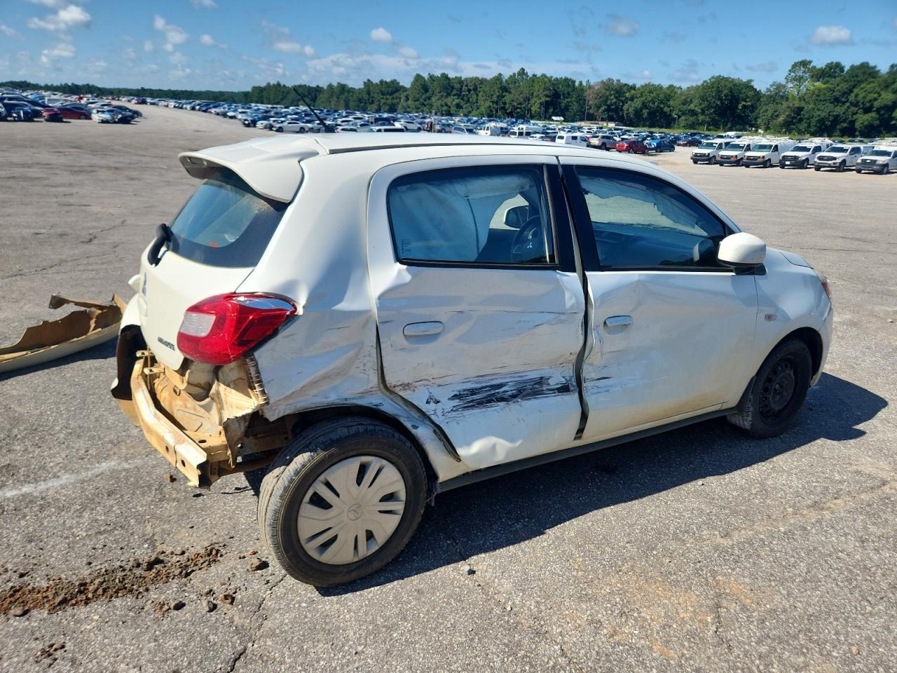 2018 Mitsubishi Mirage Es - Image 3