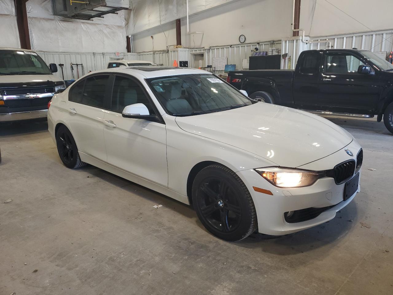 2013 BMW 328 Xi - Фото 4
