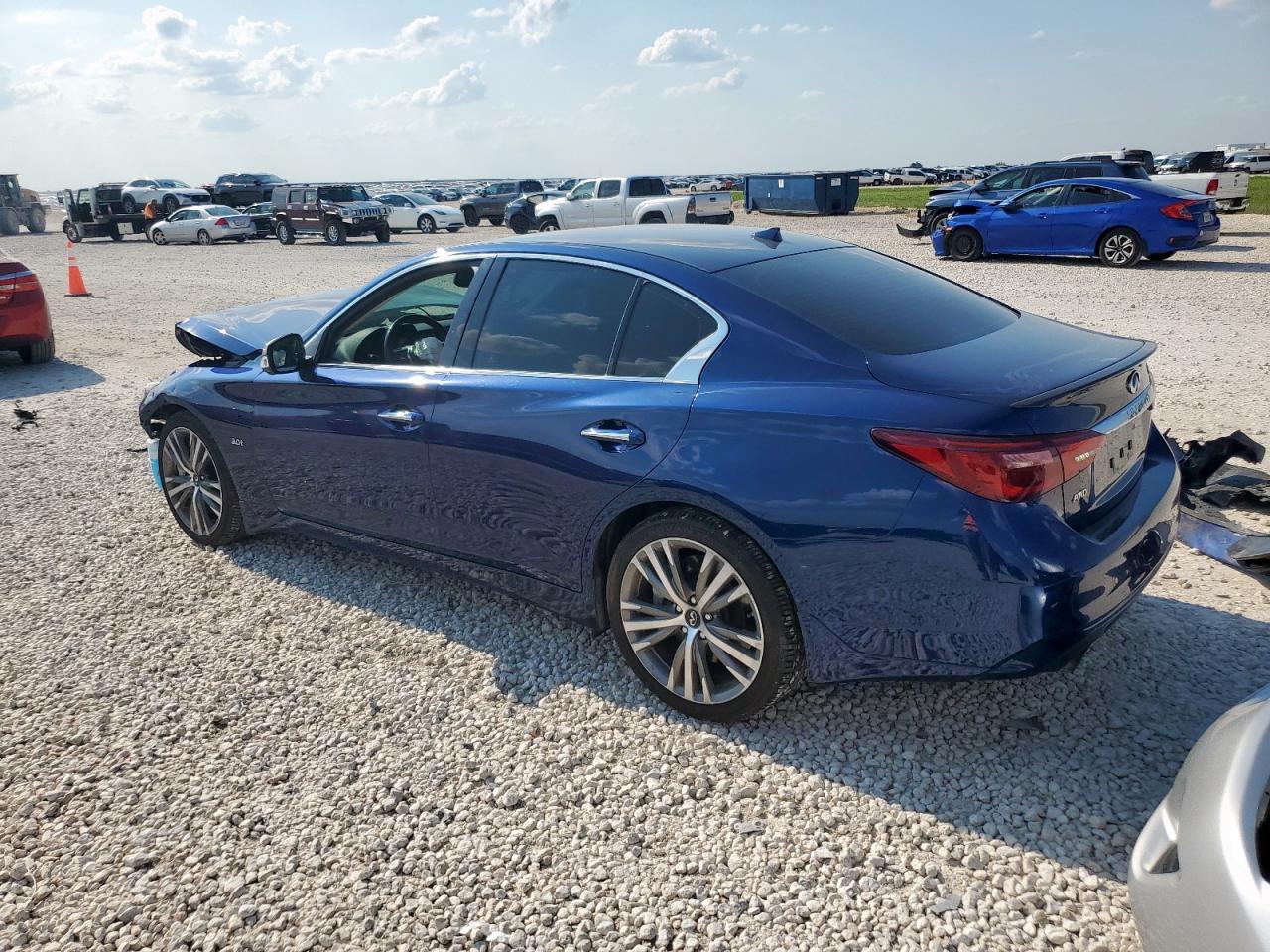 2018 Infiniti Q50 Luxe - Image 2