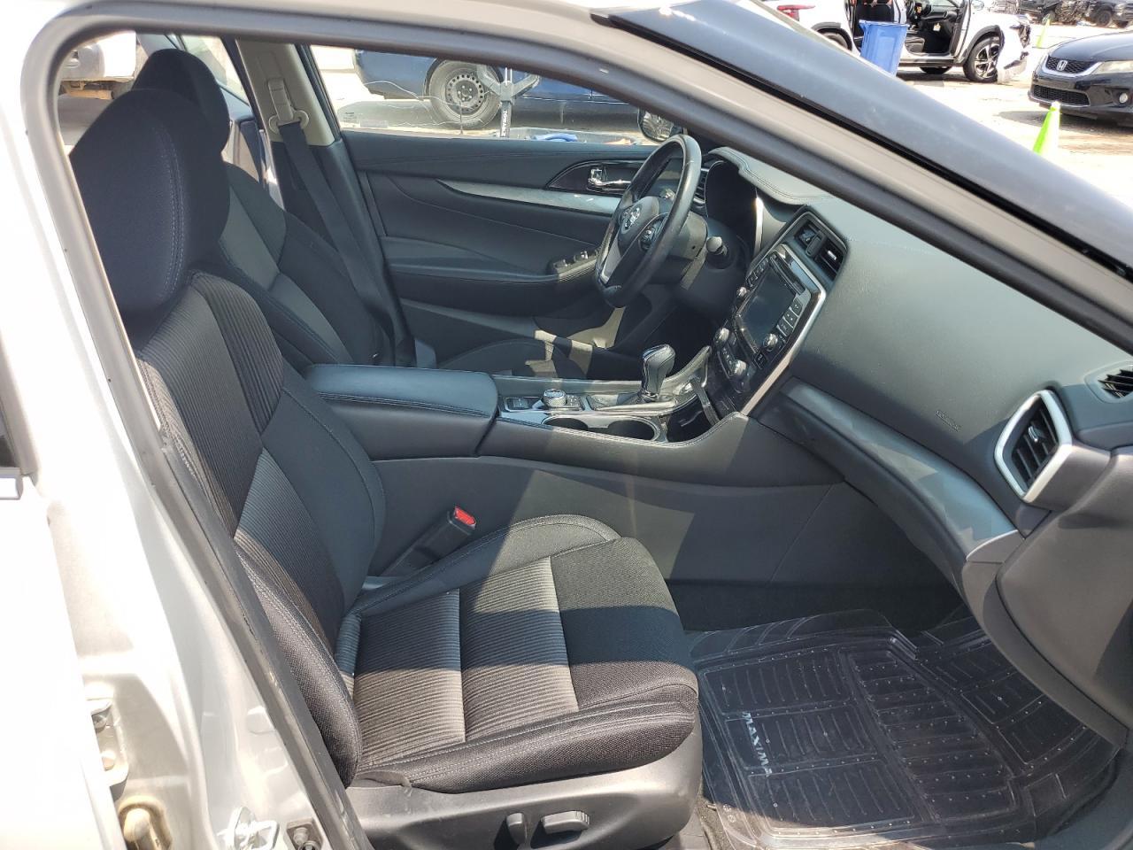 2017 Nissan Maxima 3.5S - Фото 7