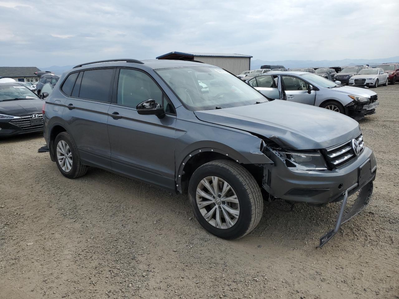 2019 Volkswagen Tiguan S - Image 4