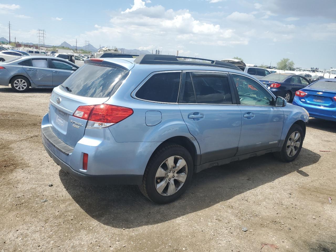 2010 Subaru Outback 2.5I Premium - Фото 3