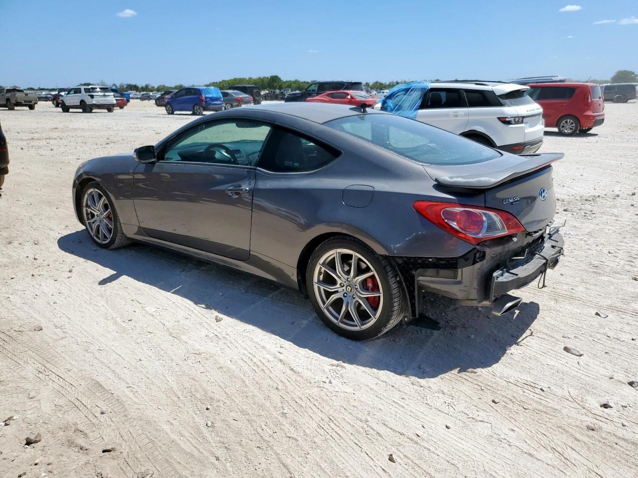 2012 Hyundai Genesis Coupe 3.8L - Фото 2