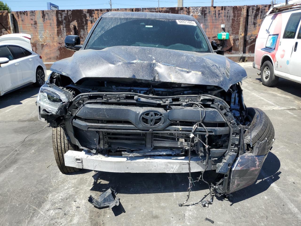 2025 Toyota Tundra Crewmax Limited - Фото 5