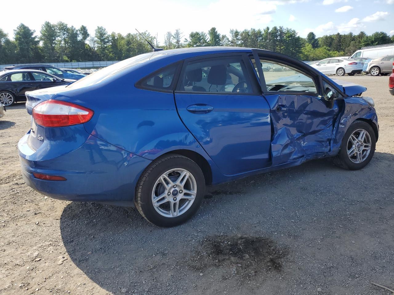 2018 Ford Fiesta Se - Image 3