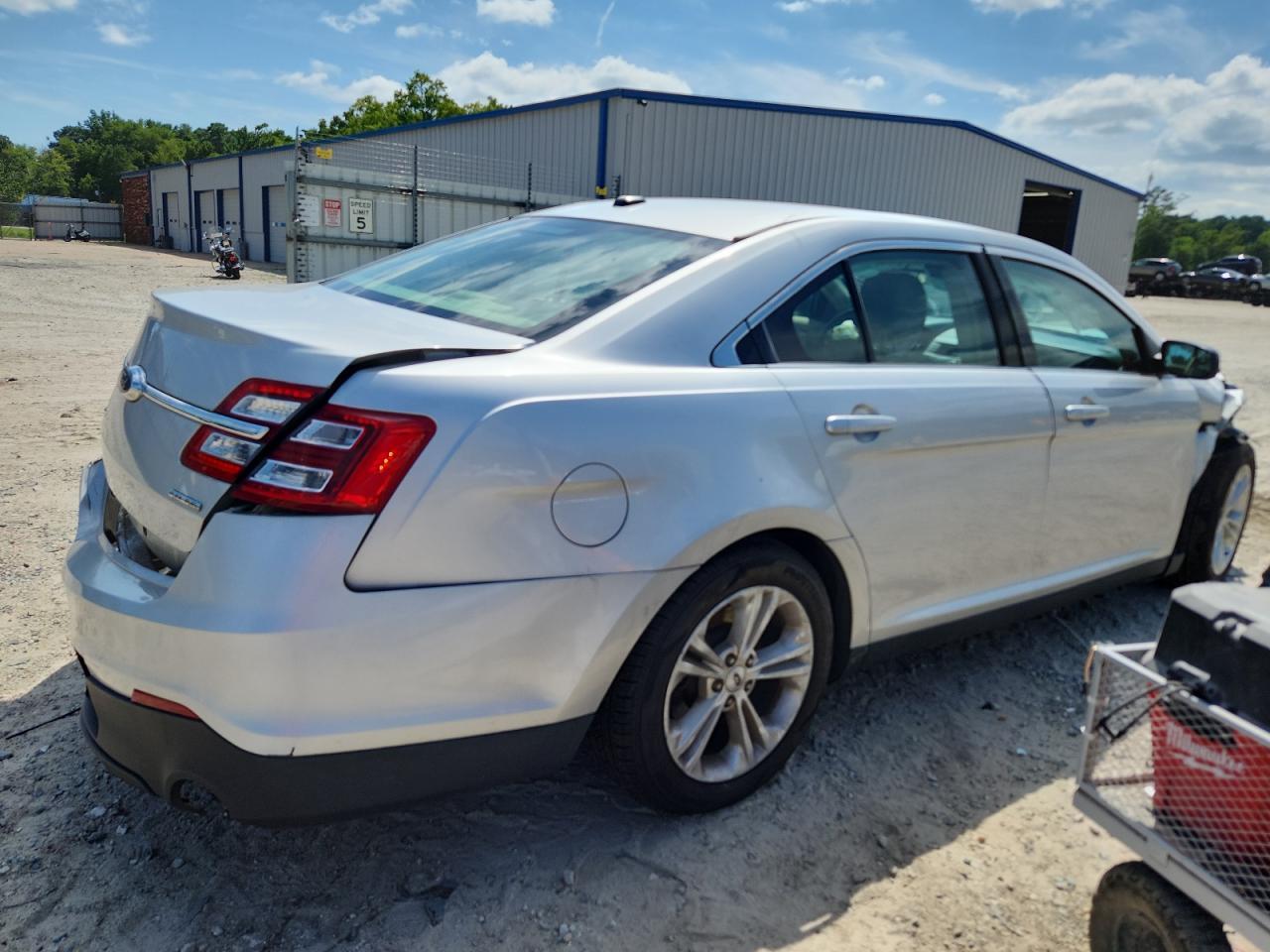 2016 Ford Taurus Se - Image 3