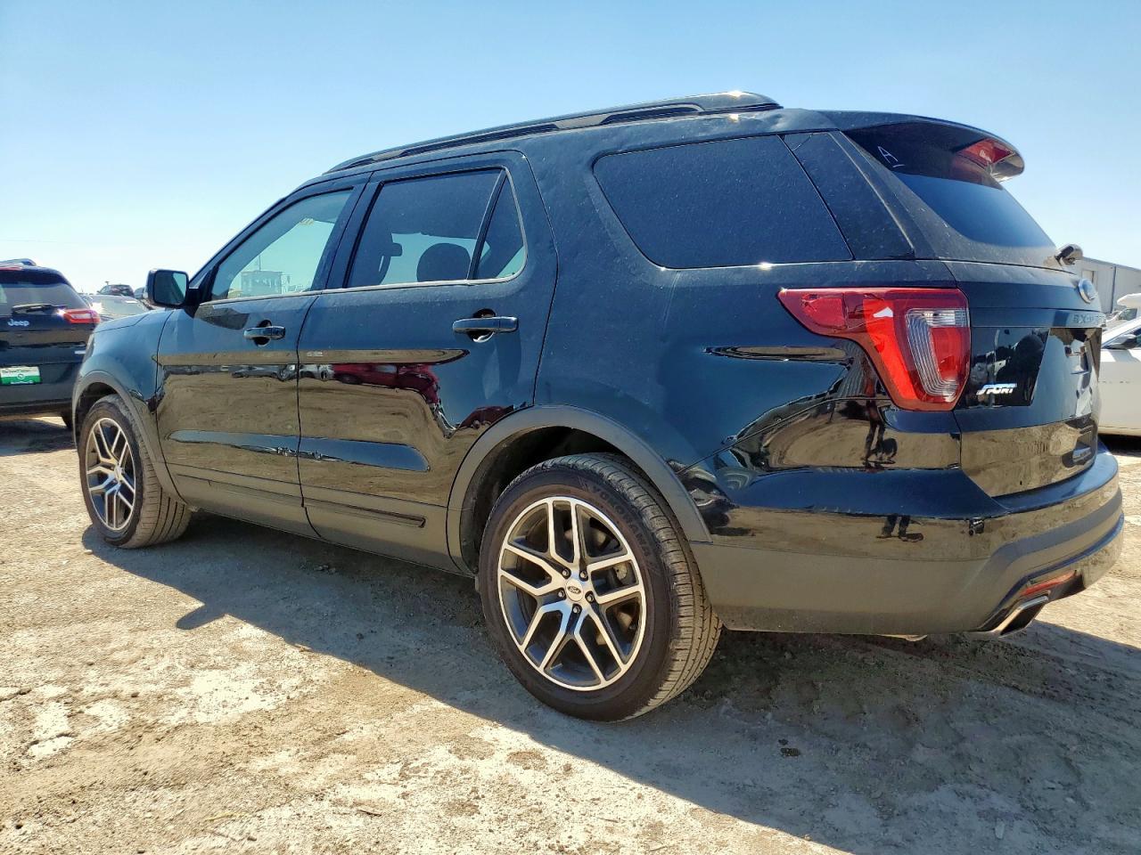2017 Ford Explorer Sport - Image 2