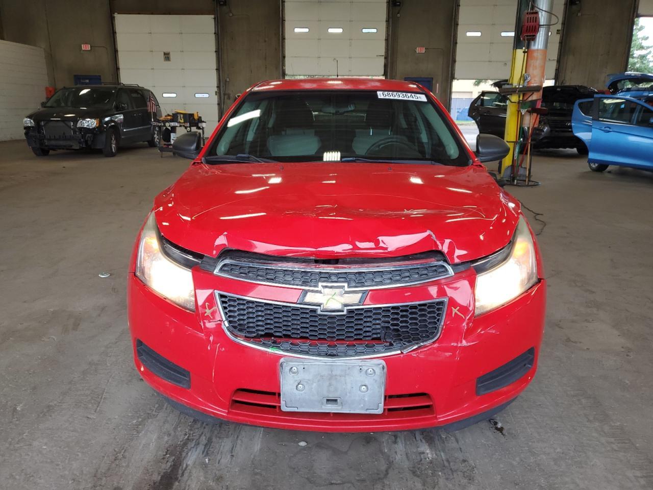 2014 Chevrolet Cruze Ls - Image 5