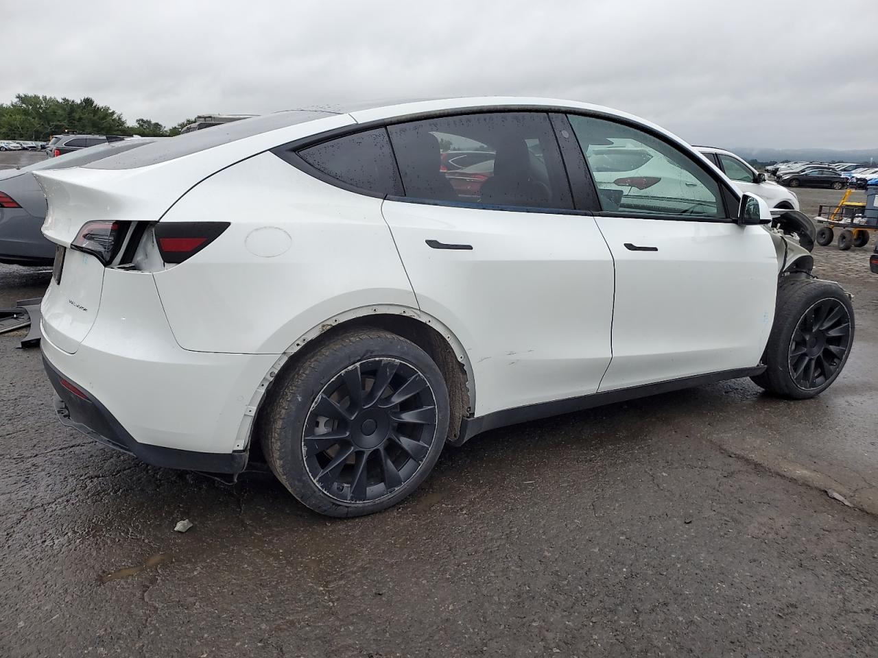 2021 Tesla Model Y - Image 3