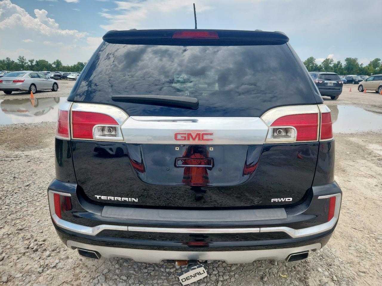 2016 GMC Terrain Denali - Image 6