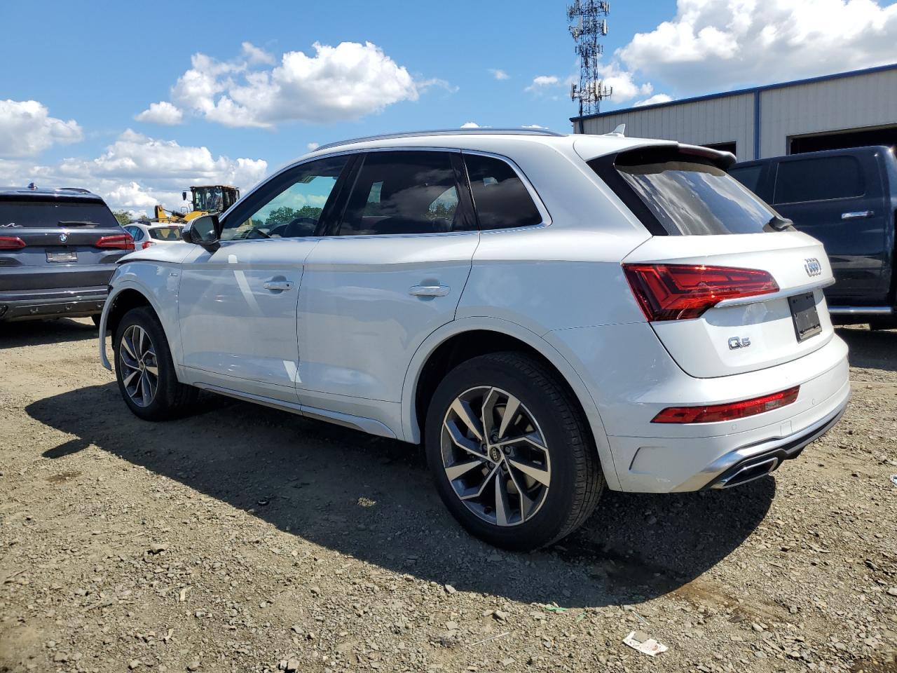 2023 Audi Q5 Premium Plus 45 - Фото 2