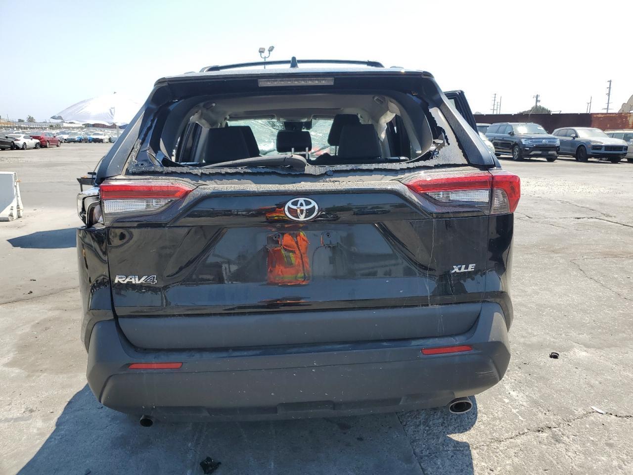 2023 Toyota Rav4 Xle - Фото 6