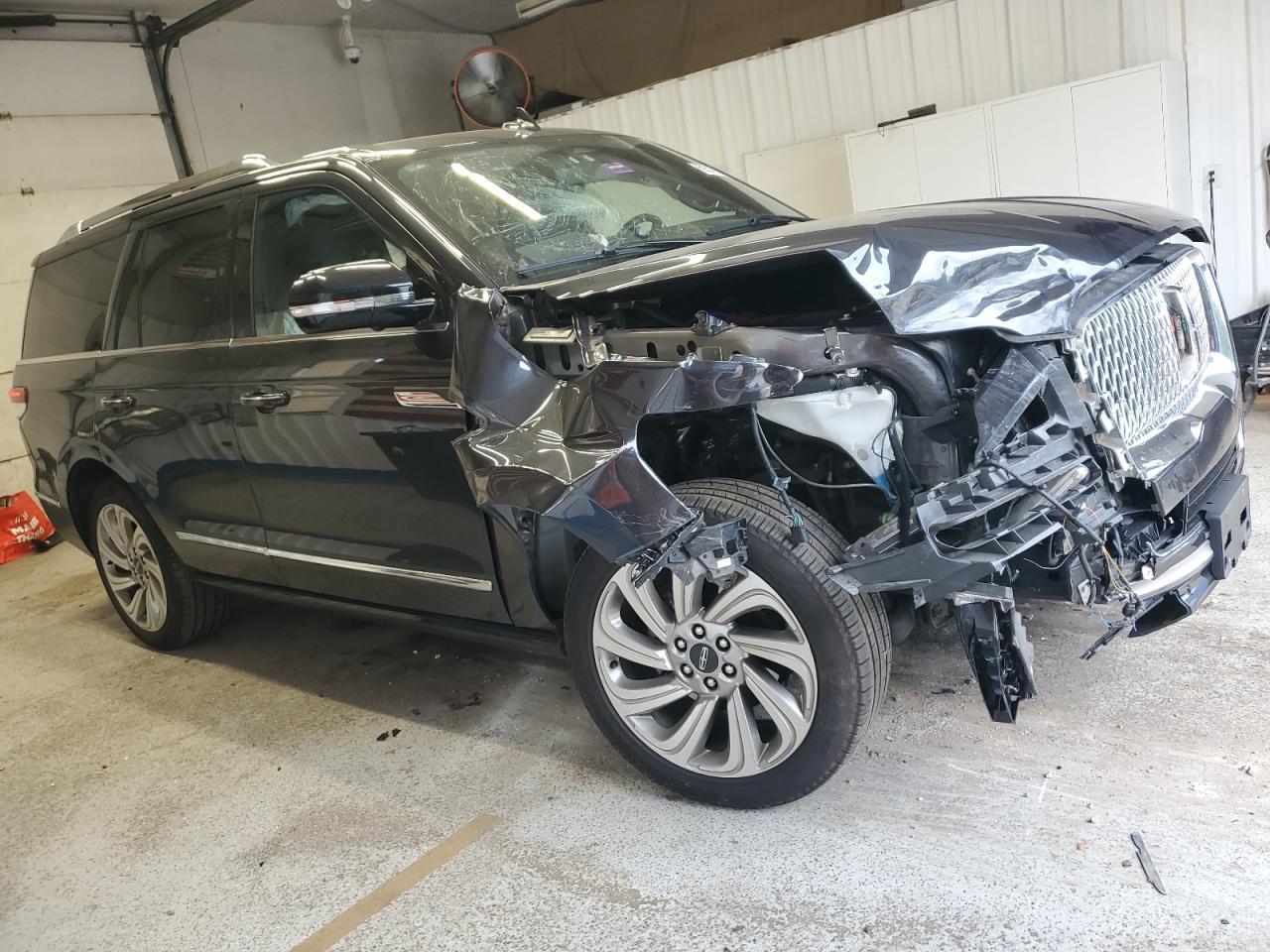 2024 Lincoln Navigator Reserve - Фото 4