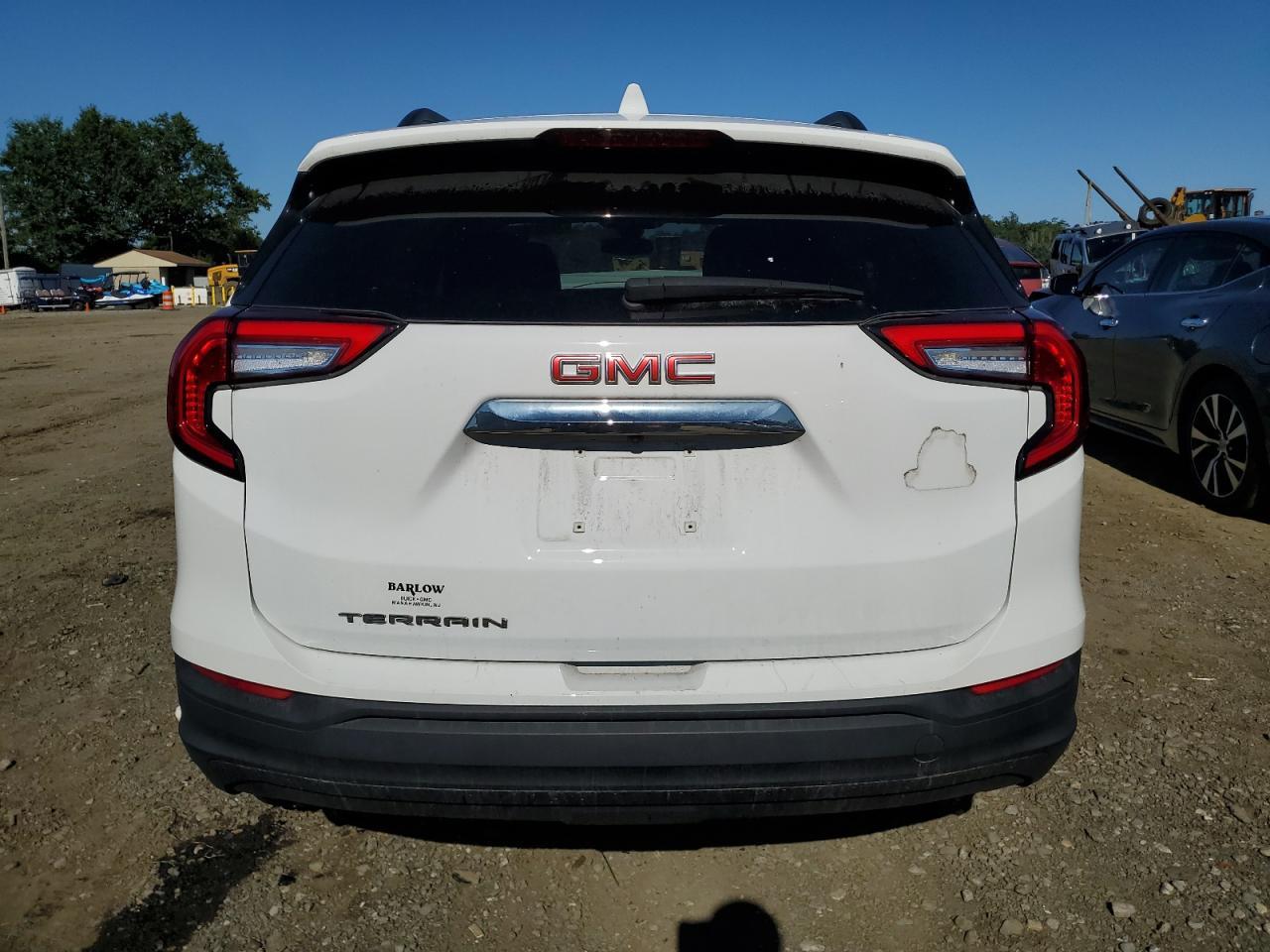 2024 GMC Terrain Sle - Image 6
