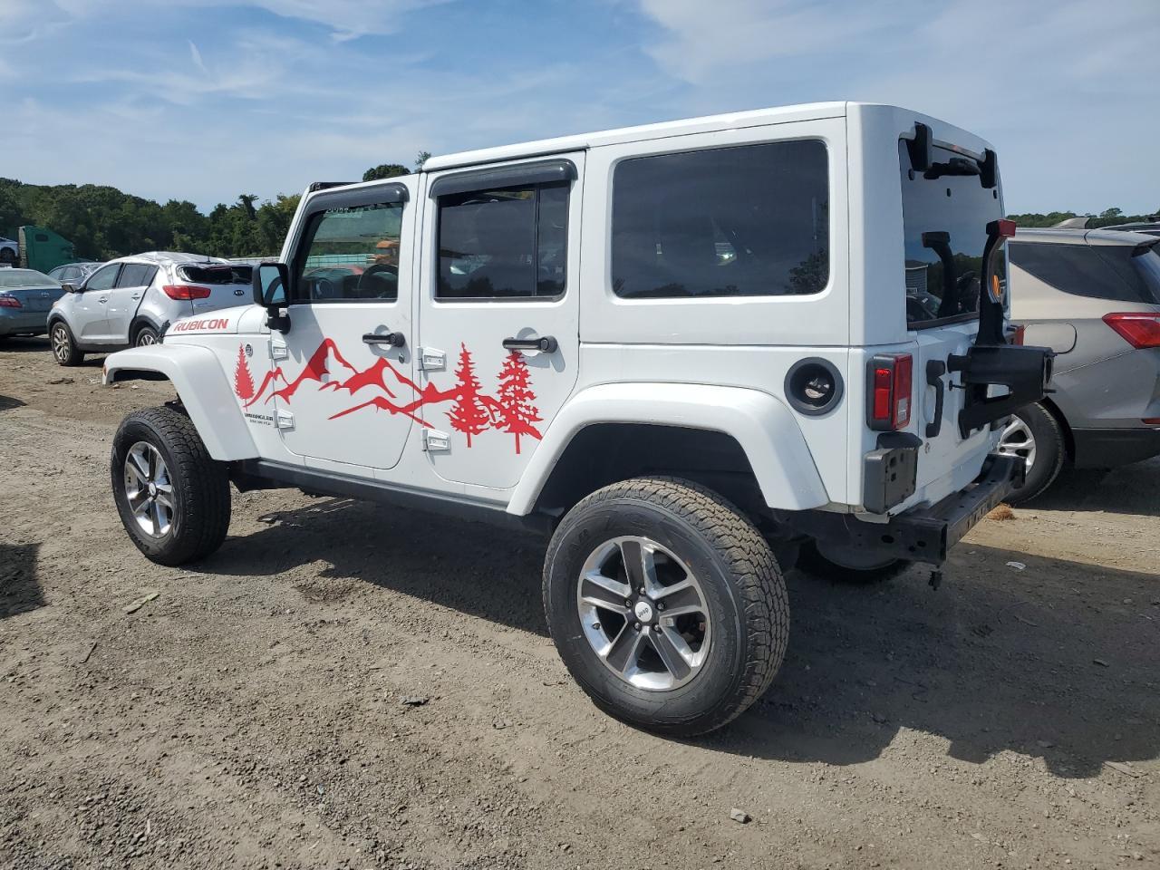 2016 Jeep Wrangler Unlimited Rubicon - Image 2