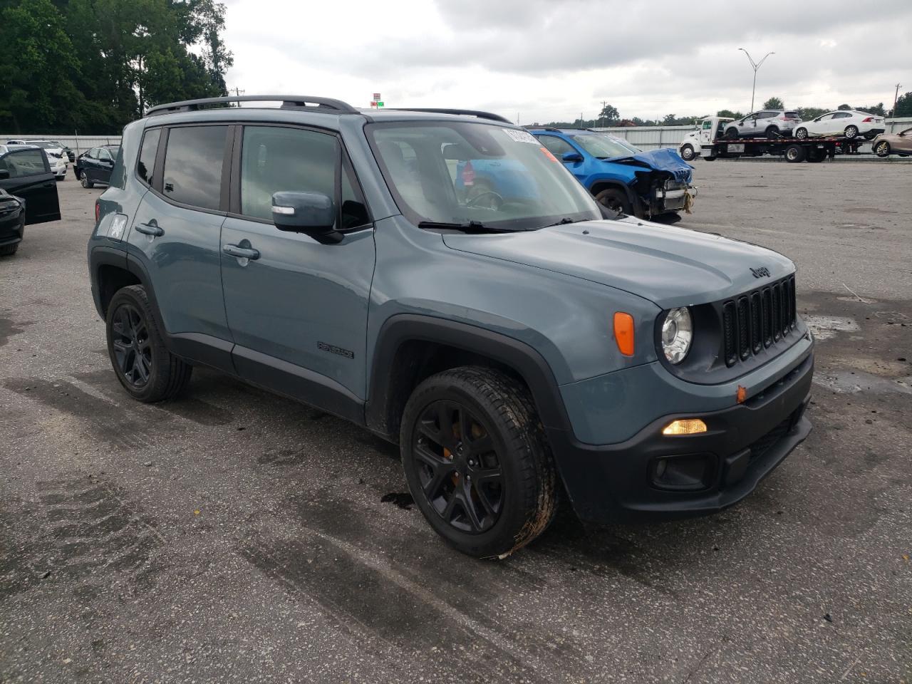 2018 Jeep Renegade Latitude - Image 4