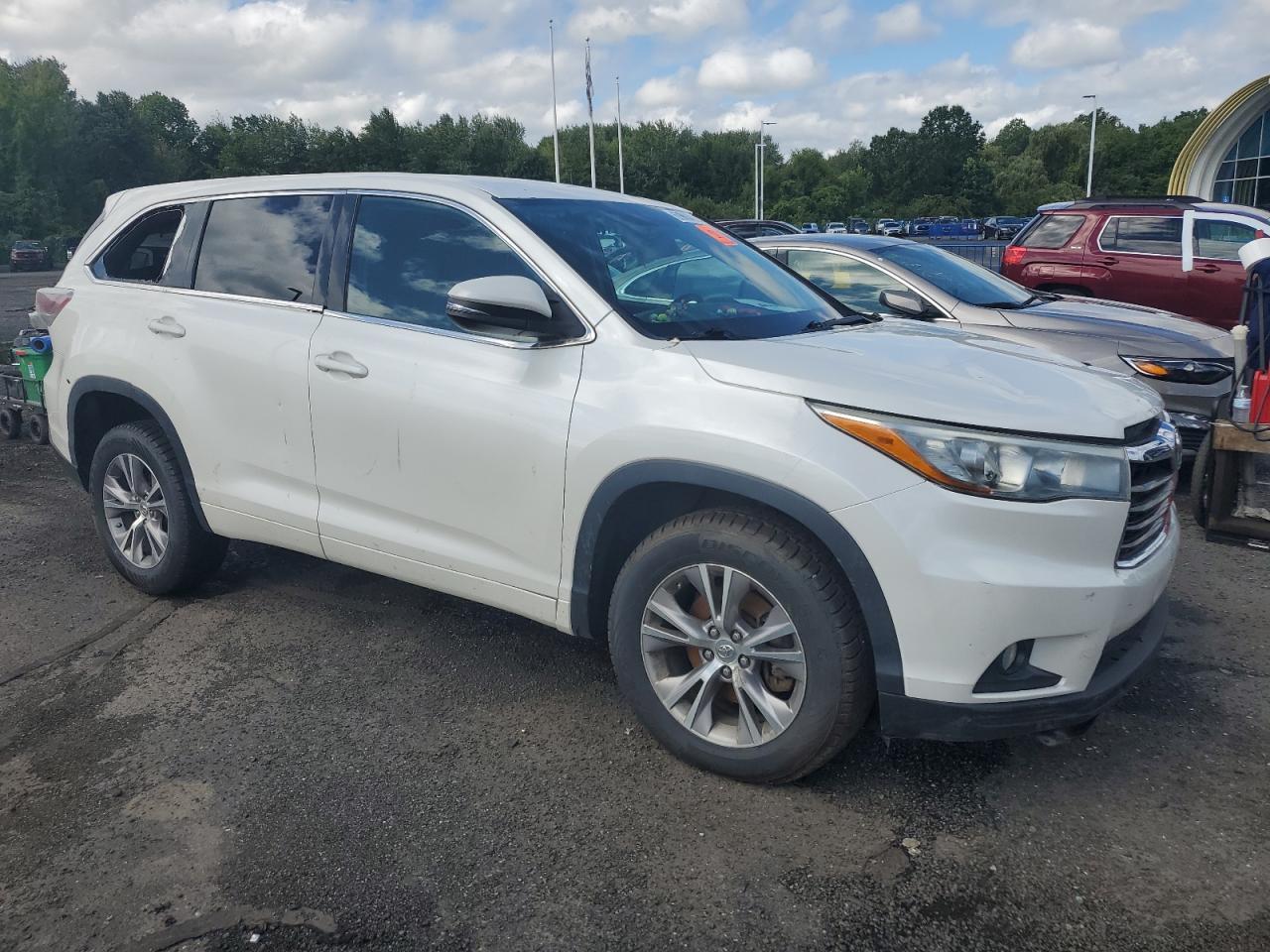2015 Toyota Highlander Le - Фото 4
