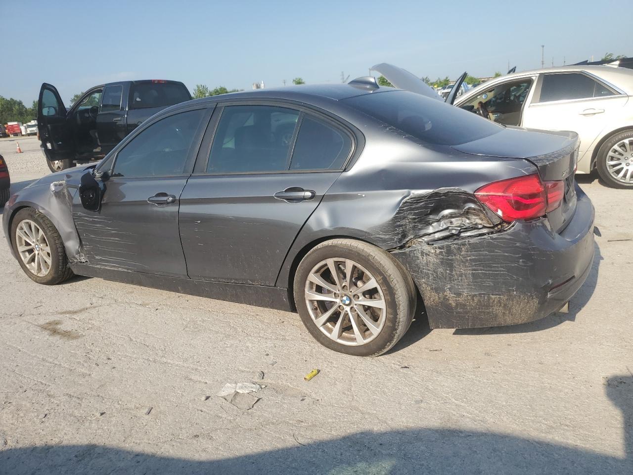 2017 BMW 320 Xi - Фото 2