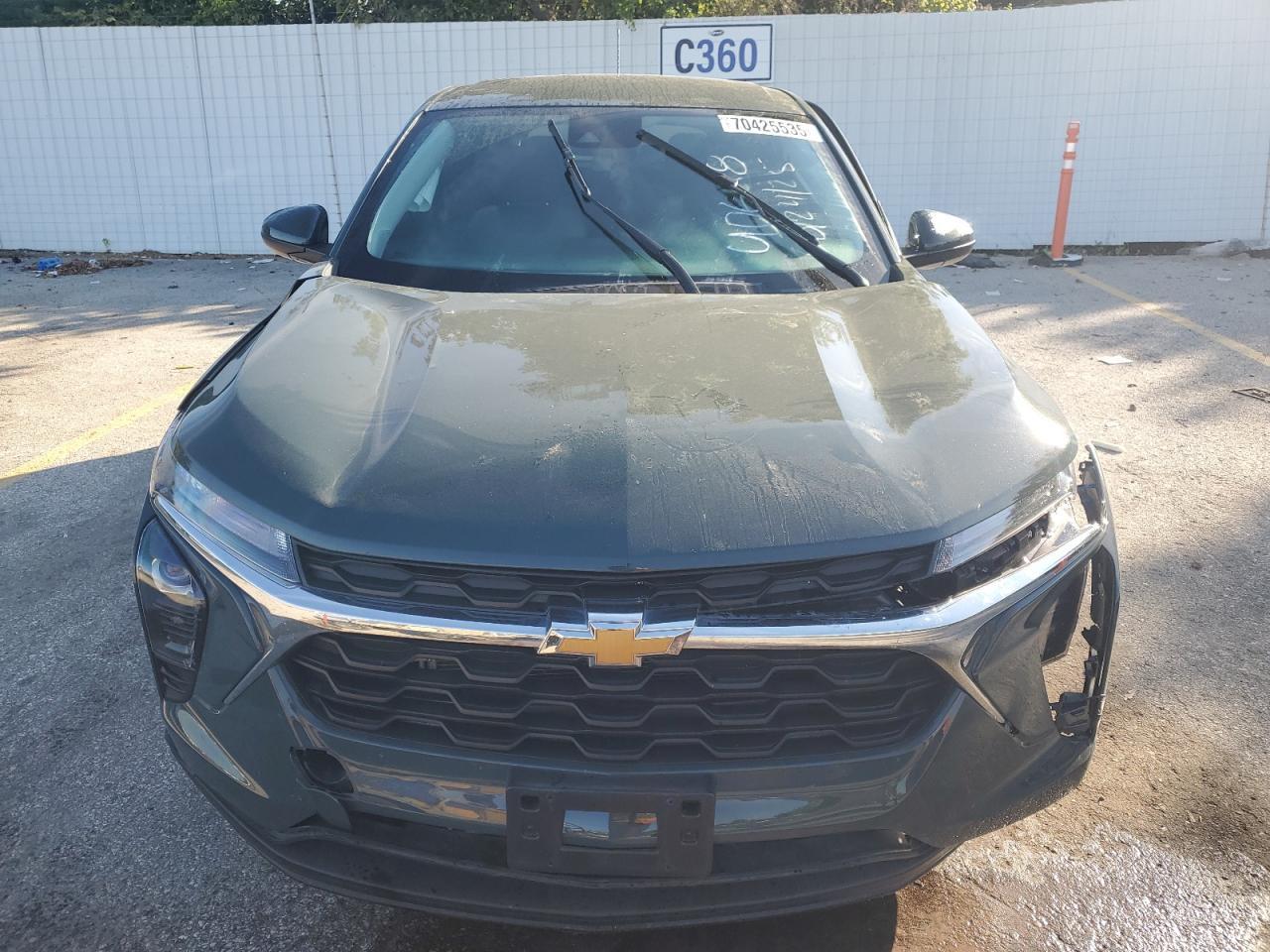 2025 Chevrolet Trax Ls - Фото 5
