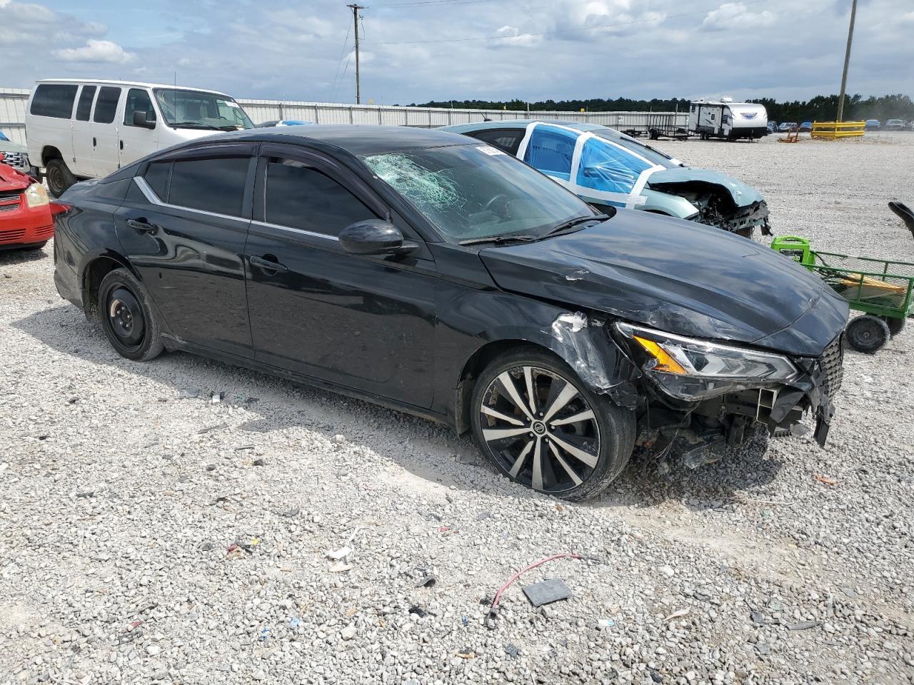 2021 Nissan Altima Sr - Фото 4