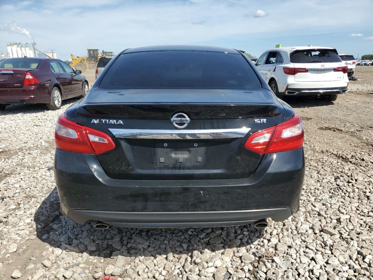 2016 Nissan Altima 2.5 - Фото 6