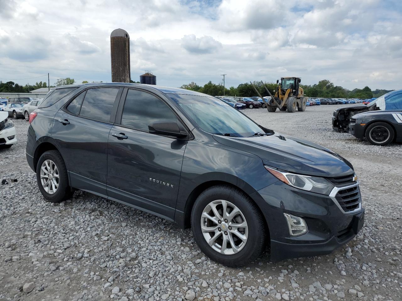 2020 Chevrolet Equinox Ls - Фото 4
