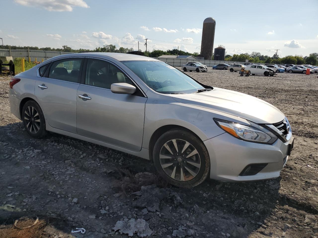 2018 Nissan Altima 2.5 - Image 4